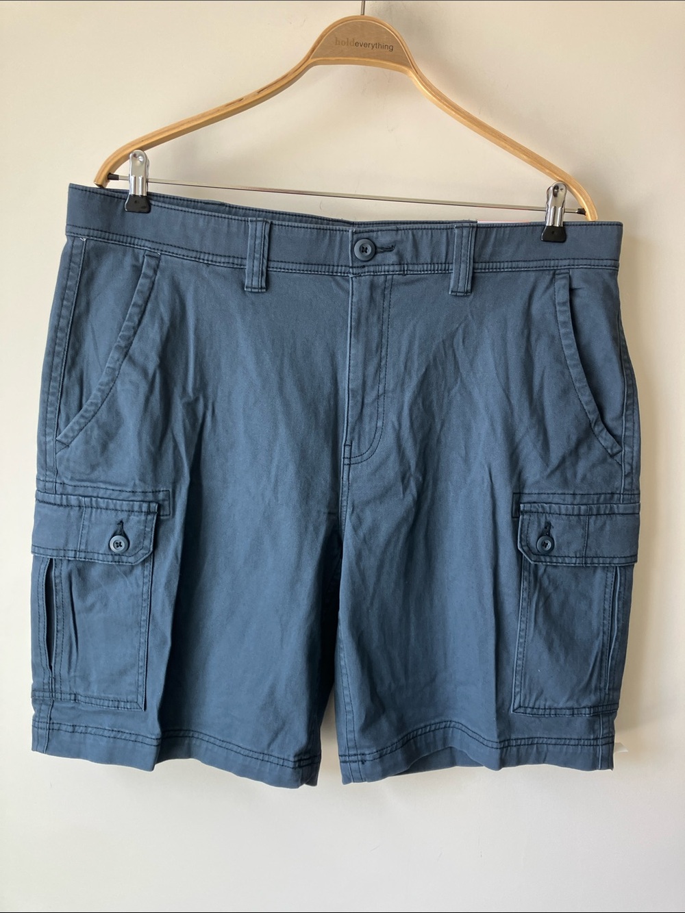 ST JOHNS BAY Comfort/Power Stretch Cargo Shorts Pewter Blue Men’s Size 40W NWT